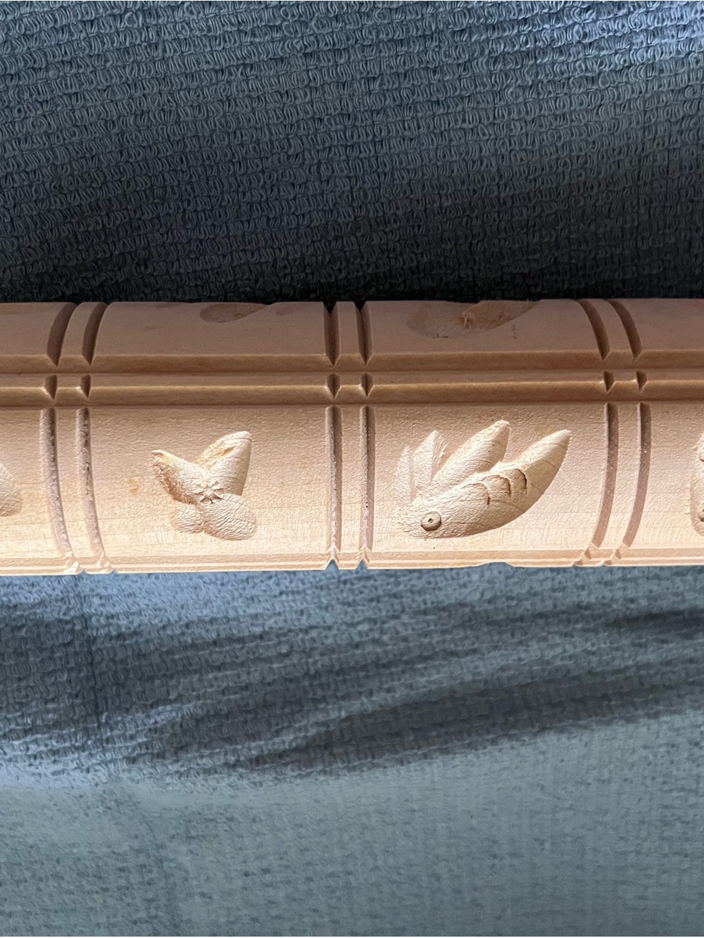 Wooden Embossed Rolling Pin for Cookie Patterns - Natural - Picture 6 of 12